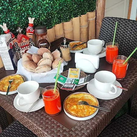Golden Paris Hotel 